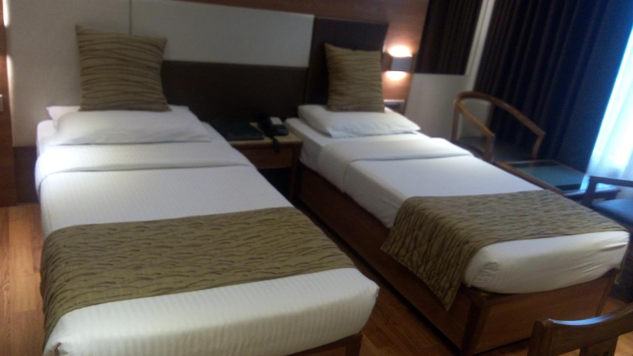 The Royal Orchid Hotel, Chembur Βομβάη Εξωτερικό φωτογραφία